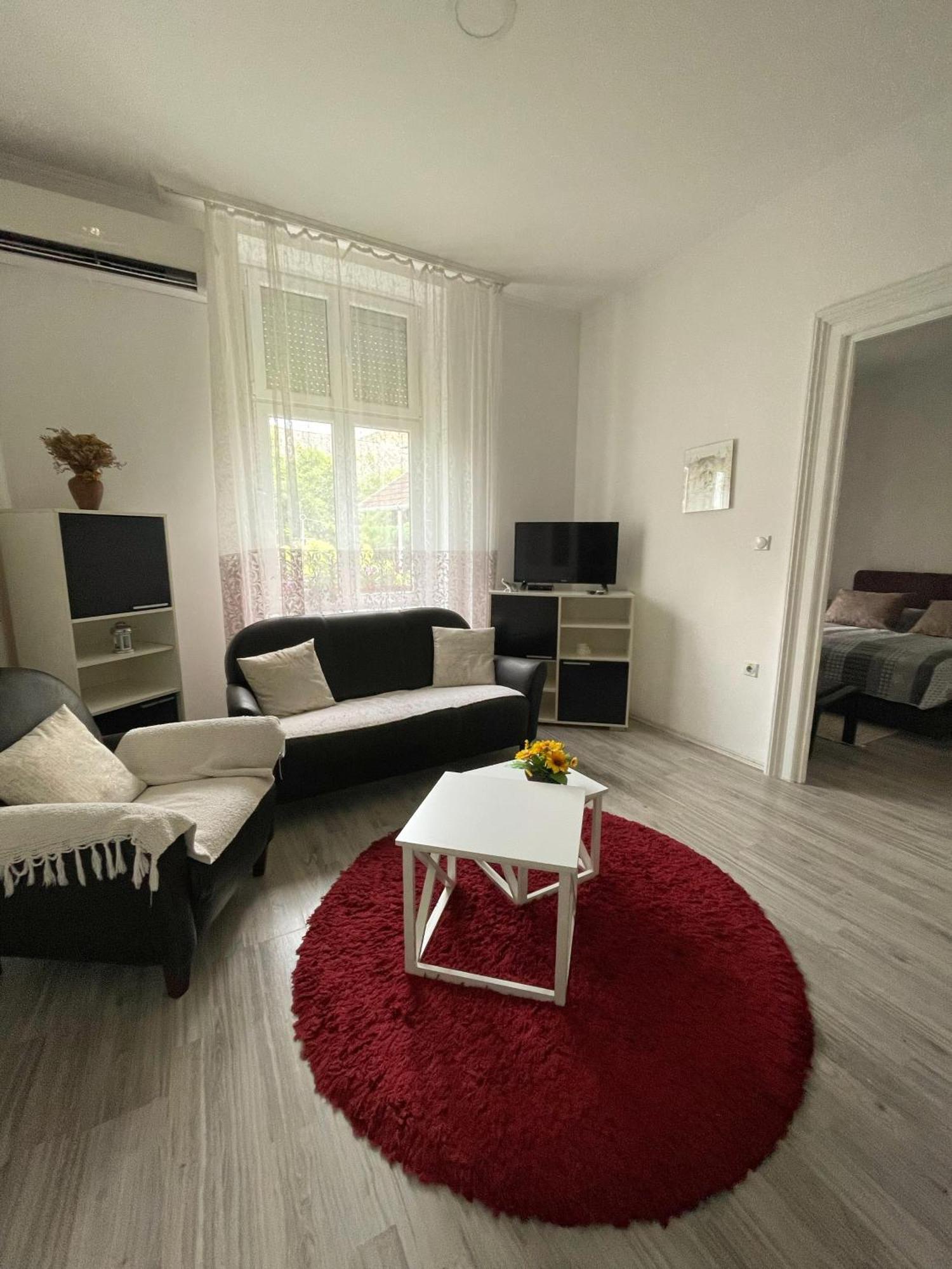 Apartment Milijana Subotica Ngoại thất bức ảnh
