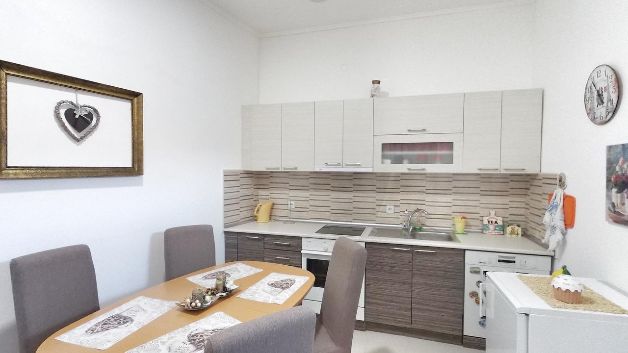 Apartment Milijana Subotica Ngoại thất bức ảnh